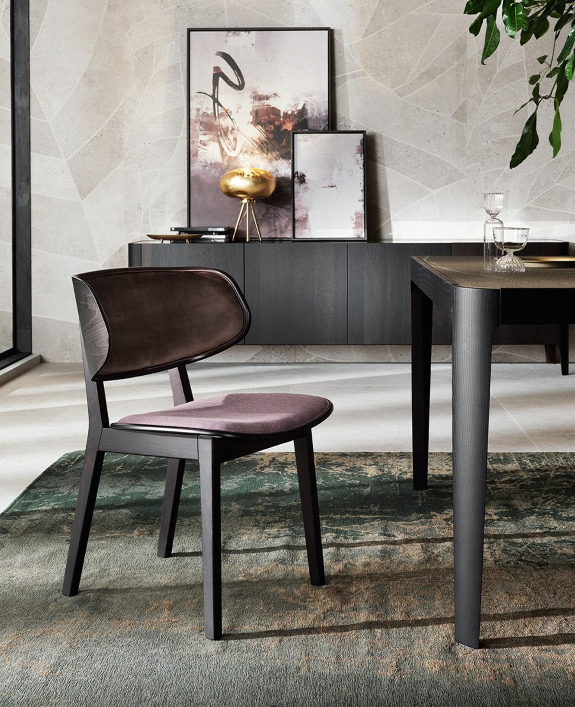 Sedia moderna e di design in legno massello, raffinata ed elegante. - Gisele, Riflessi