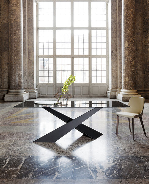 Tavolo cristallo fumé, design moderno ed elegante, ideale per salotto, sala, soggiorno